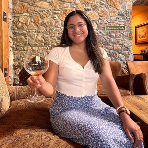 Meet your Posher, Janeth